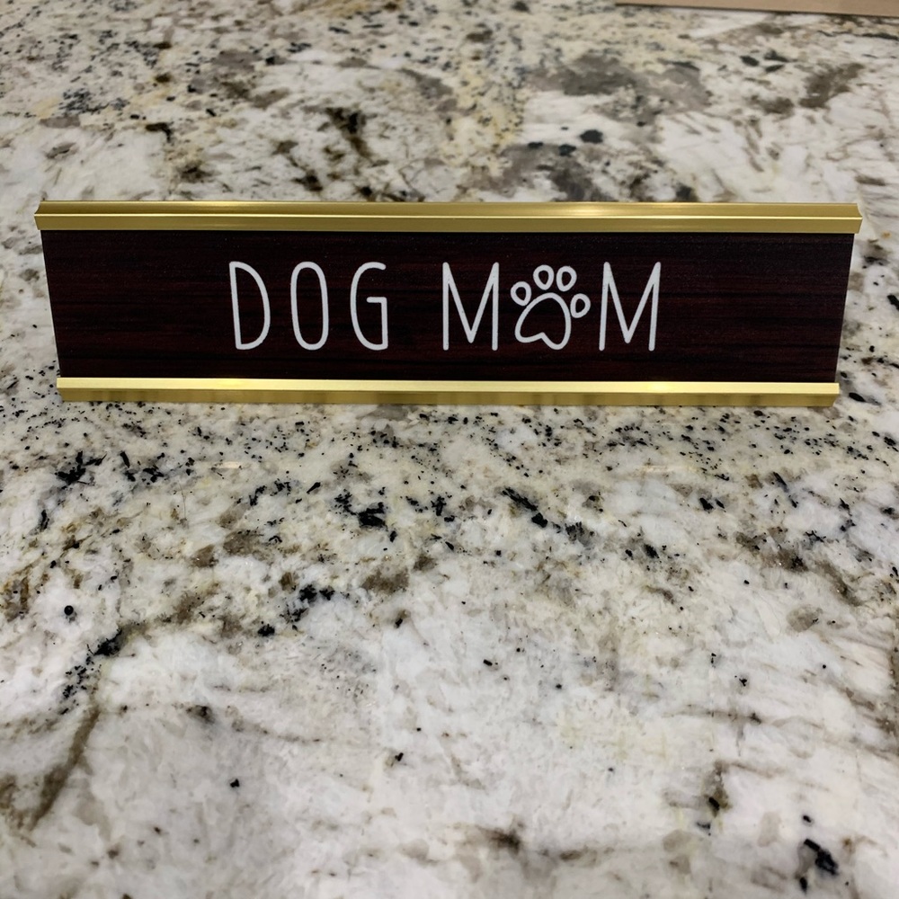Dog mom desk sign/name tag/name plaque🌸